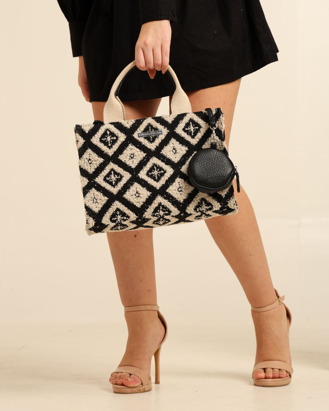 Diamond Noir Box Bag