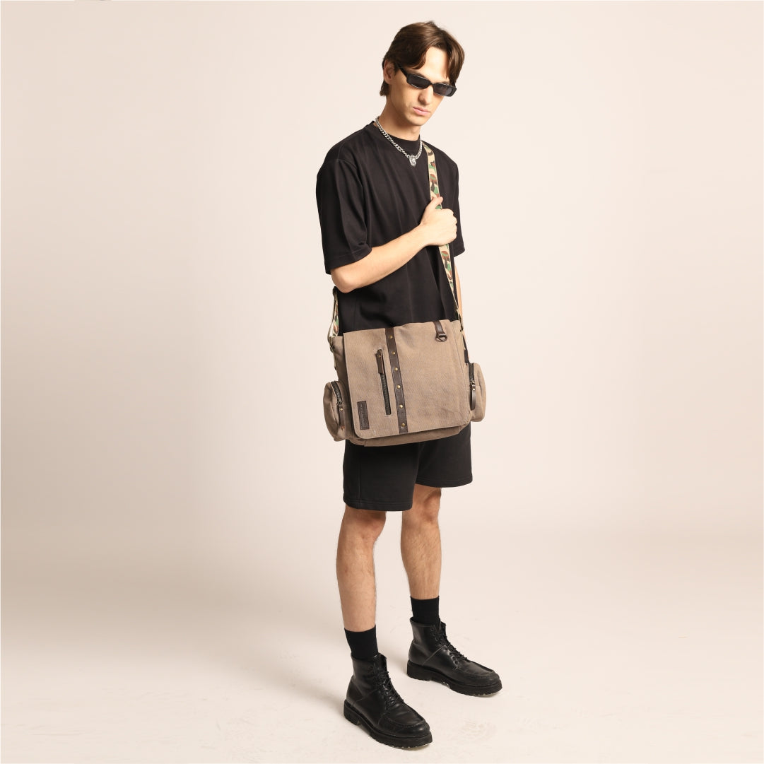 Daniel Messenger Bag - Grey