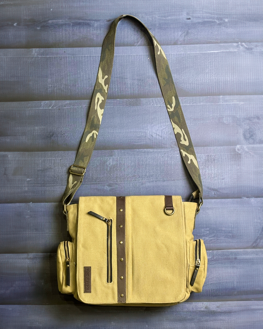 Daniel Messenger Bag - Beige