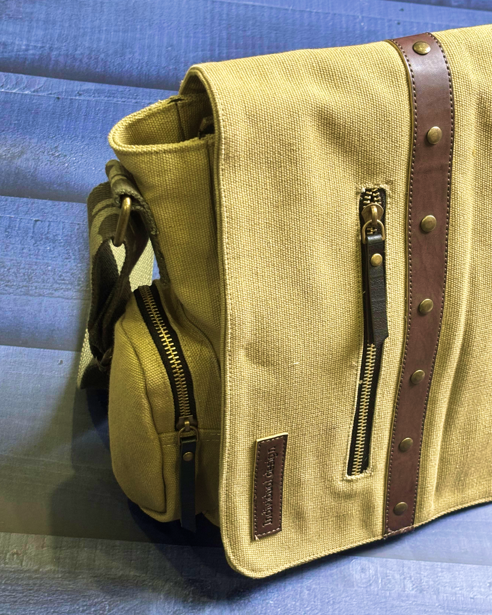 Daniel Messenger Bag - Beige