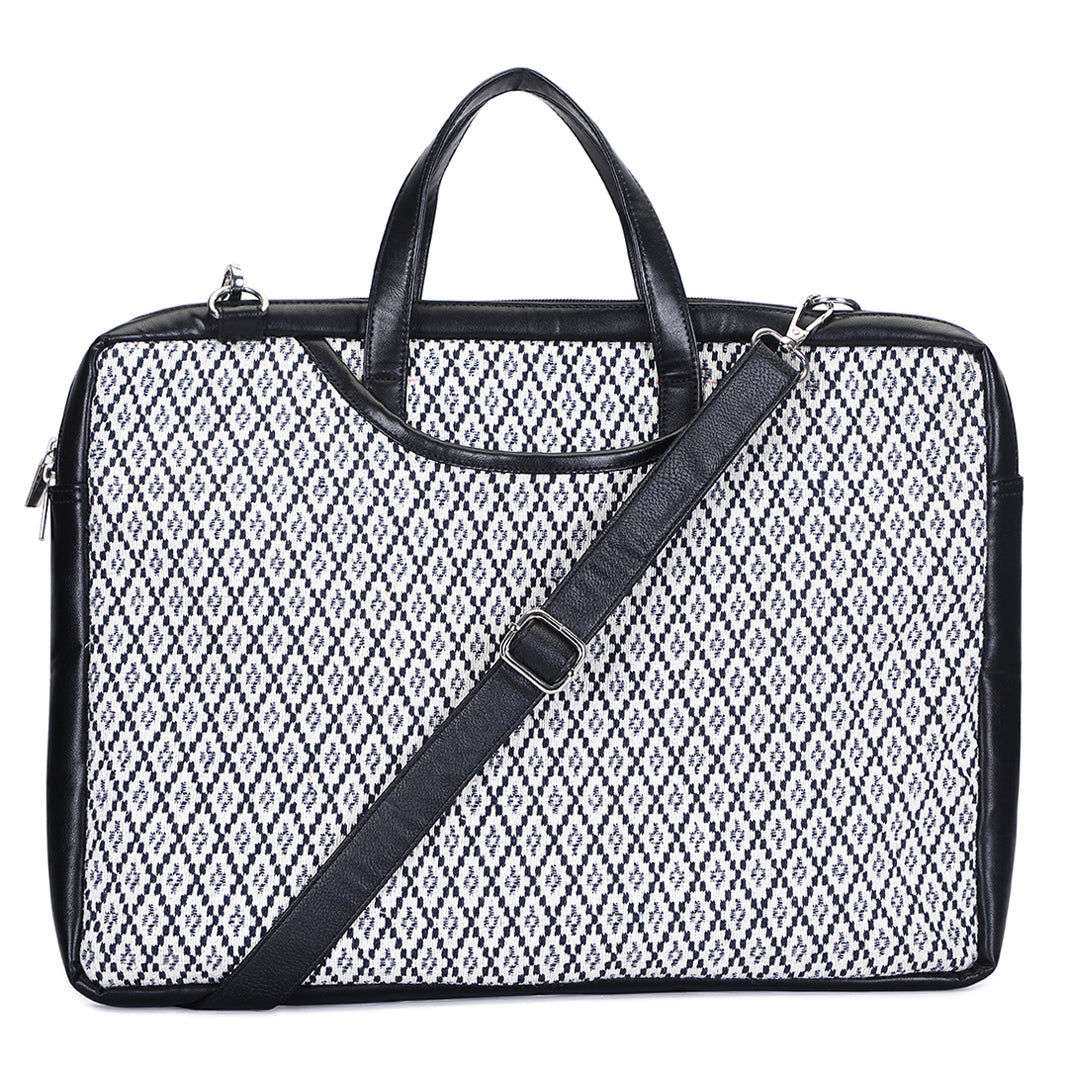 Latest laptop bags online hotsell